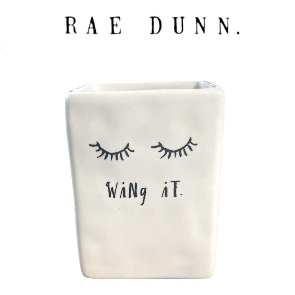 RAE DUNN➕WiNg iT Makeup Brush Holder